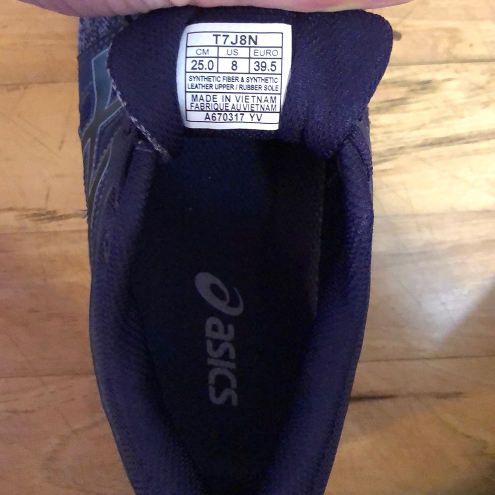 ASICS Running Shoes - Picture 4 of 4